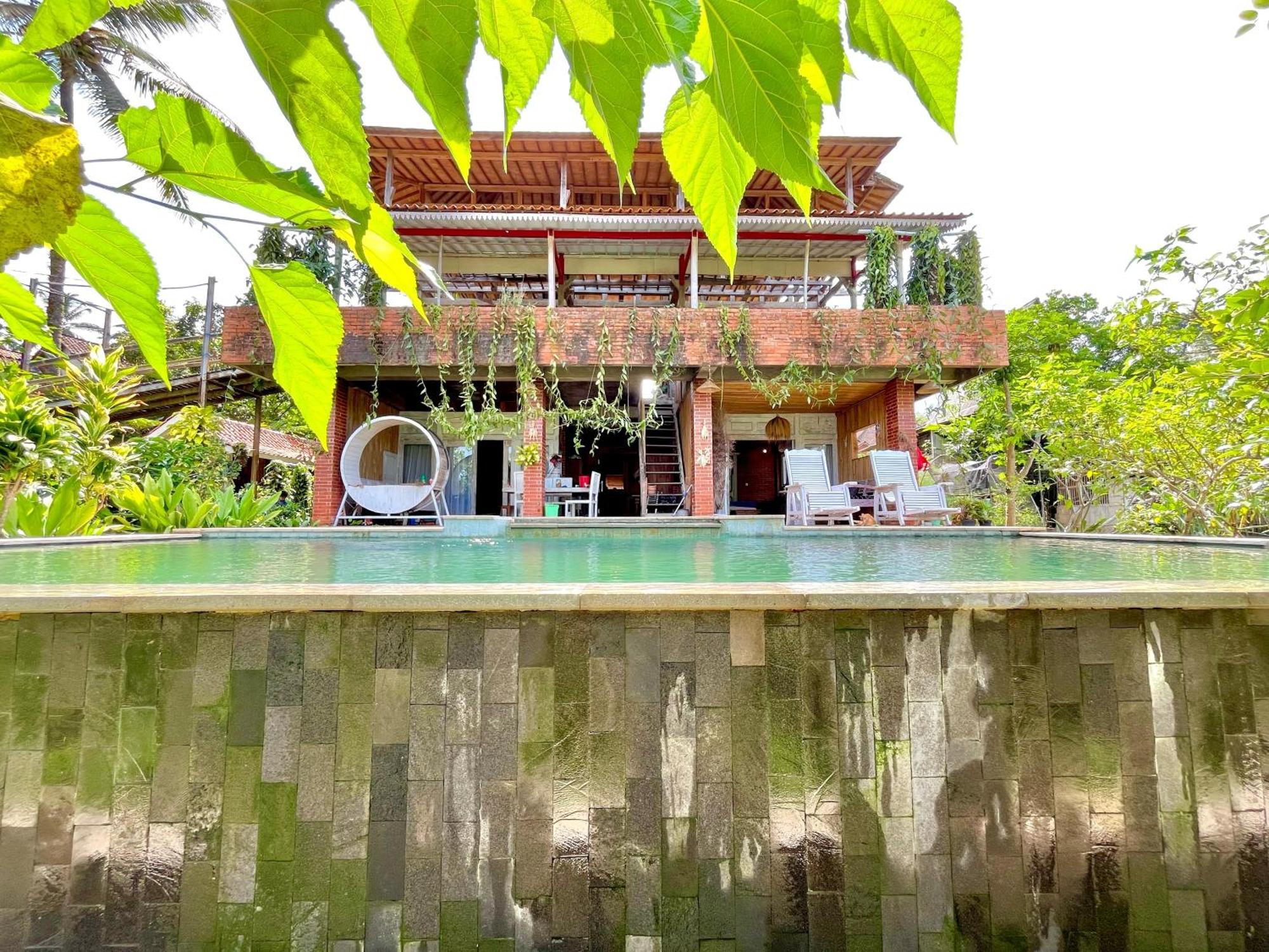 Pondok Isoke Bunggalow Banyuwangi  Exterior foto